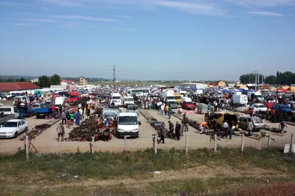 Târg de săptămânal în Făcăi, Craiova, Târgul de la Făcăi