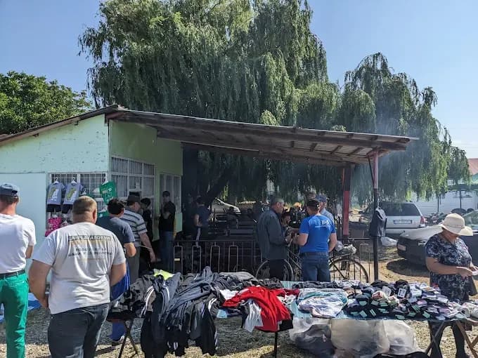 Târg de săptămânal în Răcăciuni, Județul Bacău, Târgul Săptămânal Răcăciuni