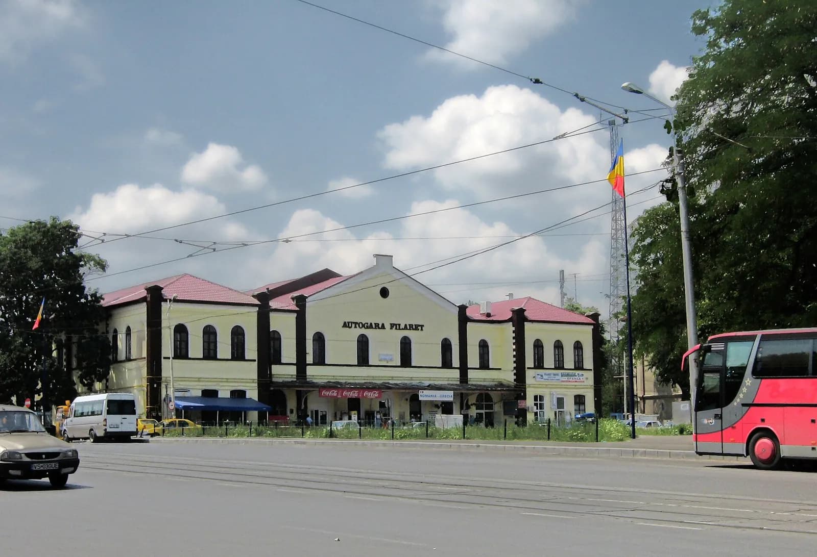 Târg de săptămânal în Lângă Autogara Filaret, București, Târgul de la Filaret