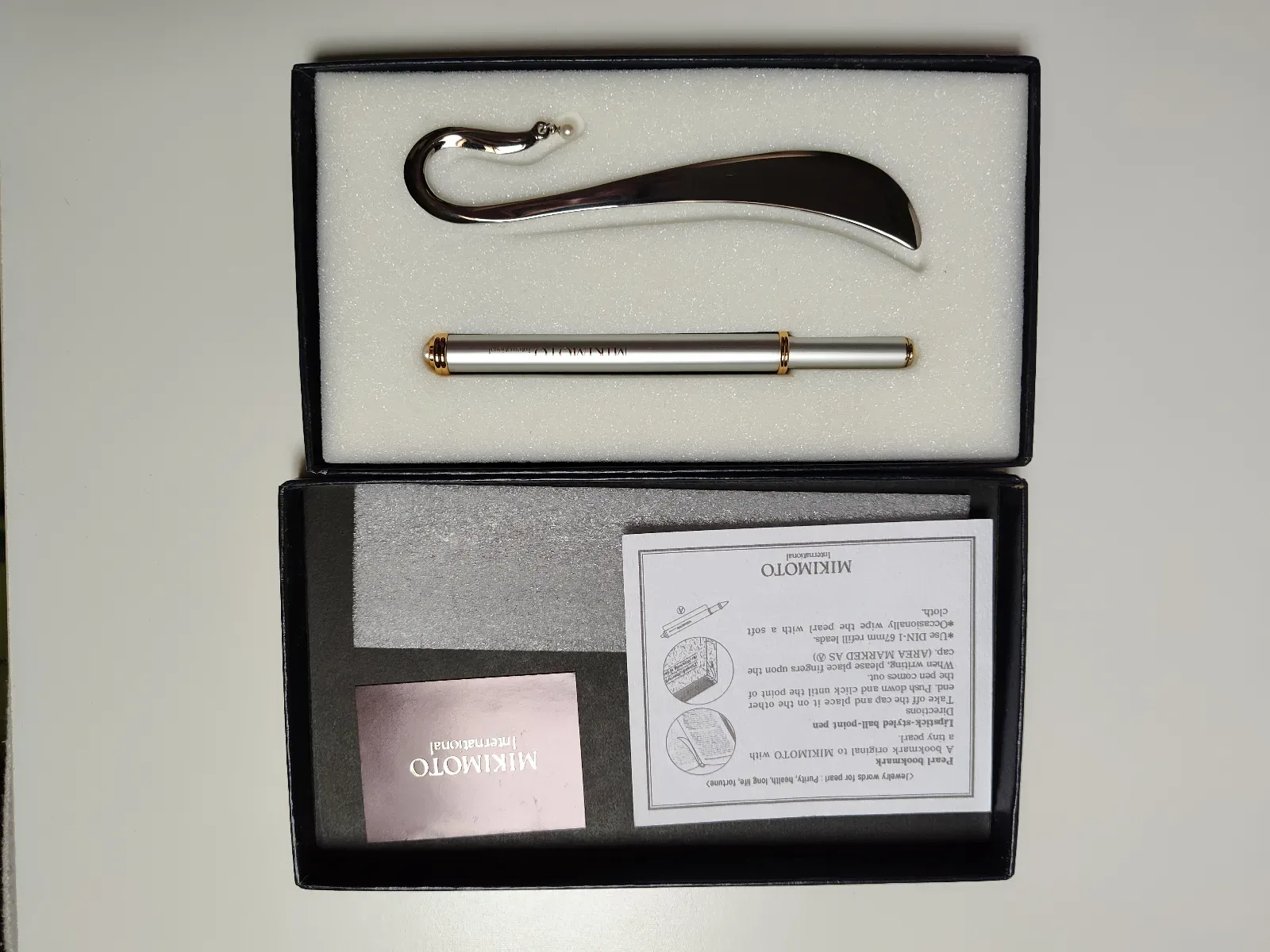 Set cadou Mikimoto Pix + Semn de carte cu perla - argintiu